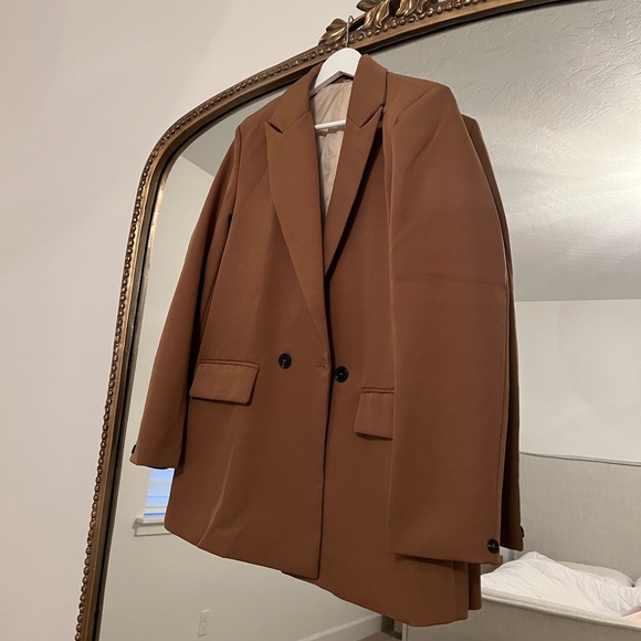 Brown/ Camel padded shoulder blazer - Picture 1 of 3